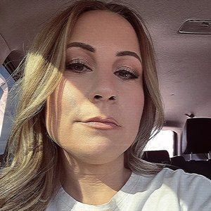 Meet your Posher, Rayna